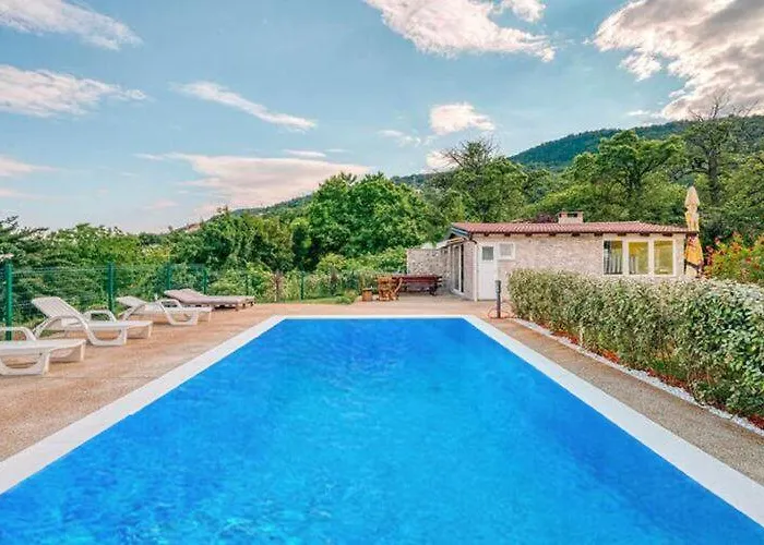 Apartments Nika With Swimming Pool And Beautiful Sea View