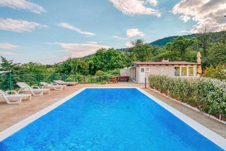Apartment Nika With Swimming Pool And Beautiful Sea View *