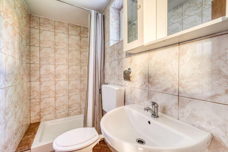 Nika With Swimming Pool And Beautiful Sea View Apartment *
