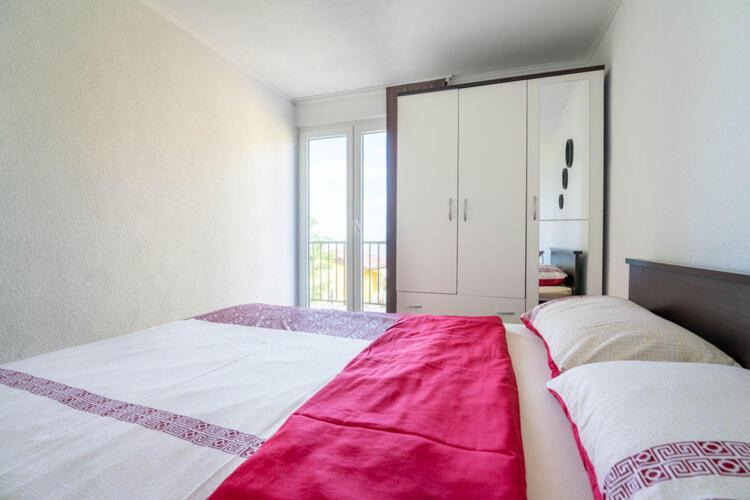 Apartment Nika With Swimming Pool And Beautiful Sea View