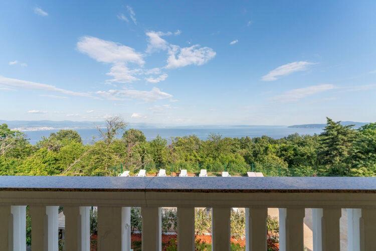Nika With Swimming Pool And Beautiful Sea View Apartment